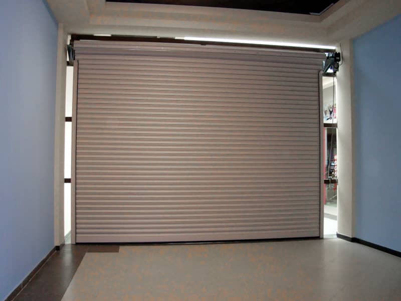 Роллетные ворота DoorHan в Липецке с установкой