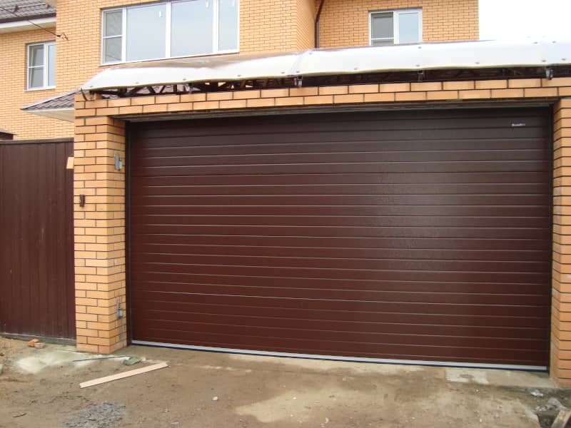 Секционные ворота DoorHan в Липецке с установкой