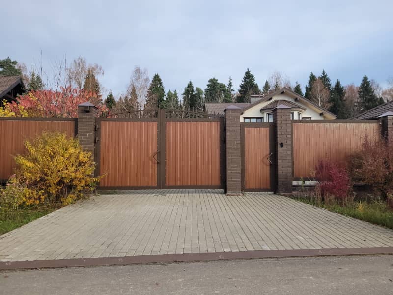 Уличные ворота DoorHan в Липецке с установкой